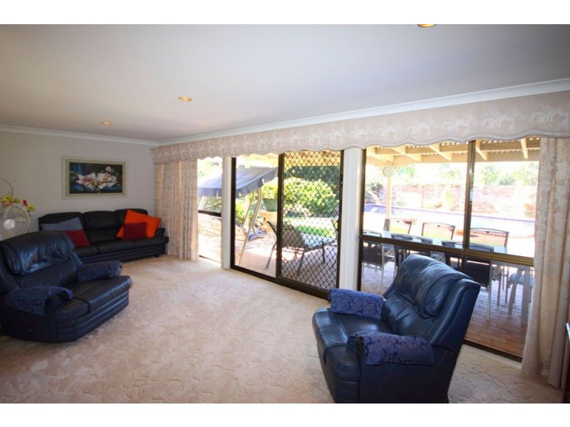 182 Morala Avenue, Runaway Bay QLD 4216