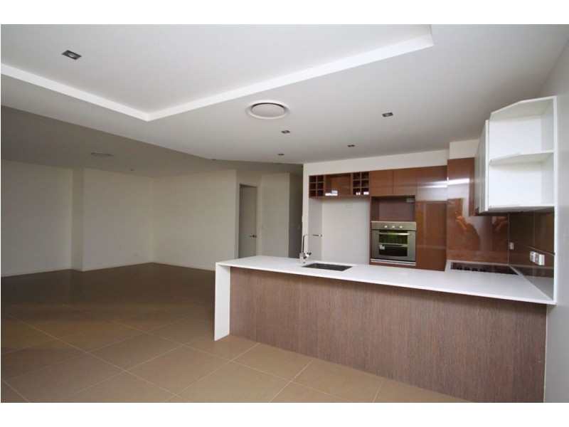 1/46 Compass Drive, Biggera Waters QLD 4216
