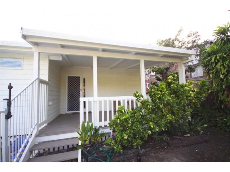 6 Tarni Street, Coombabah QLD 4216