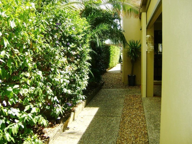 39 Ballybunyon Crescent, Hope Island QLD 4212