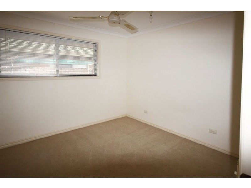 12 Samarai Avenue, Runaway Bay QLD 4216