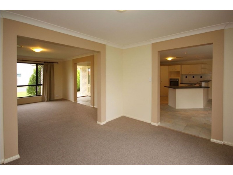 6 Costa Del Sol, Coombabah QLD 4216