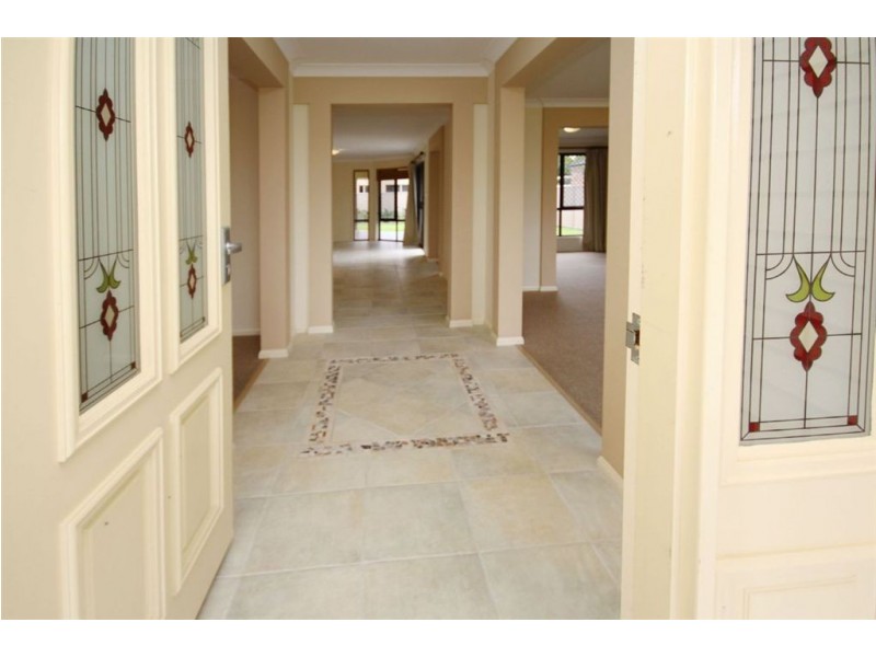 6 Costa Del Sol, Coombabah QLD 4216