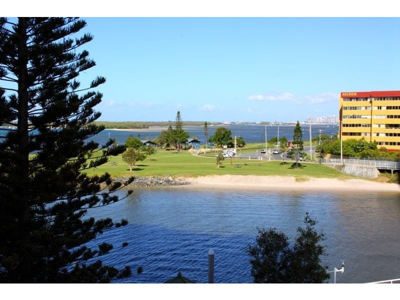 34/9 Bayview Street, Runaway Bay QLD 4216