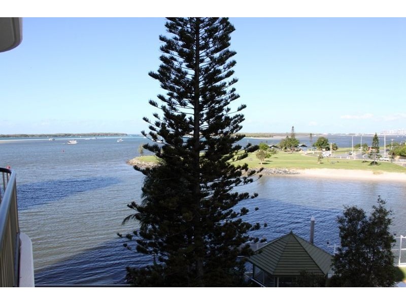 34/9 Bayview Street, Runaway Bay QLD 4216
