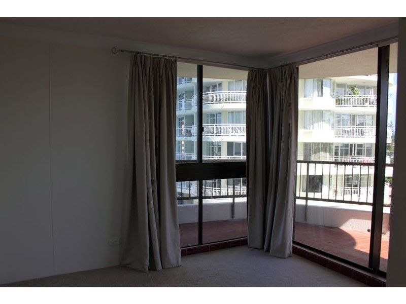 34/9 Bayview Street, Runaway Bay QLD 4216