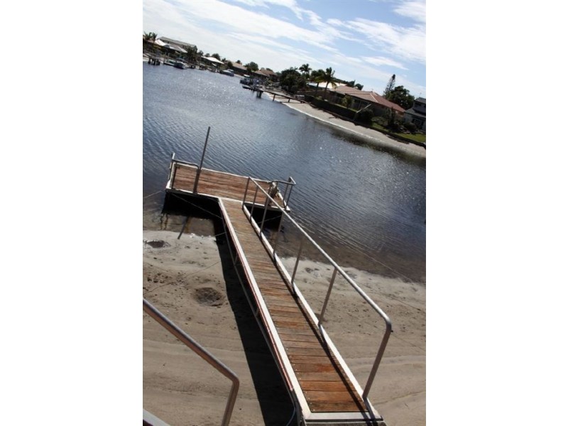 85 Colombus Drive, Hollywell QLD 4216