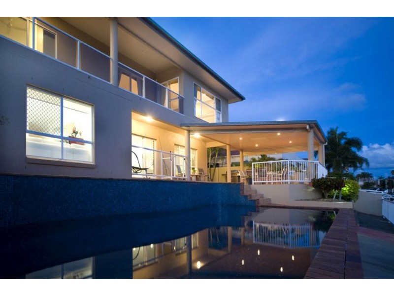 123 Sundance Way, Runaway Bay QLD 4216
