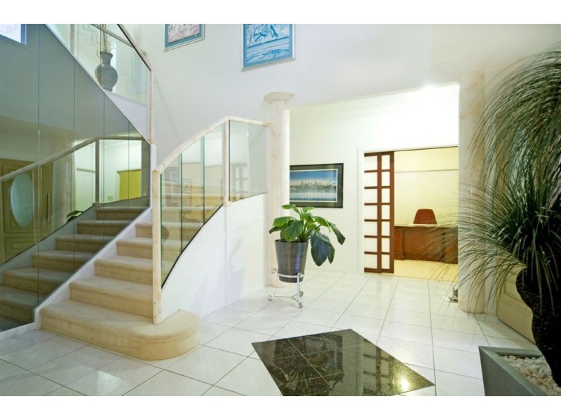 123 Sundance Way, Runaway Bay QLD 4216
