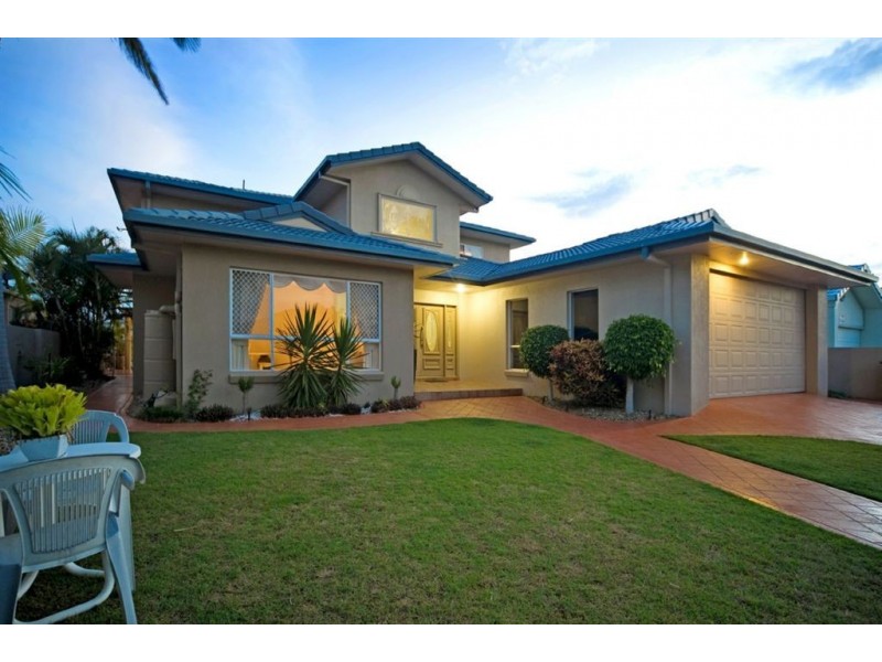 123 Sundance Way, Runaway Bay QLD 4216
