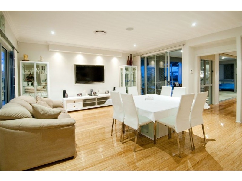 45 Costa Del Sol, Coombabah QLD 4216