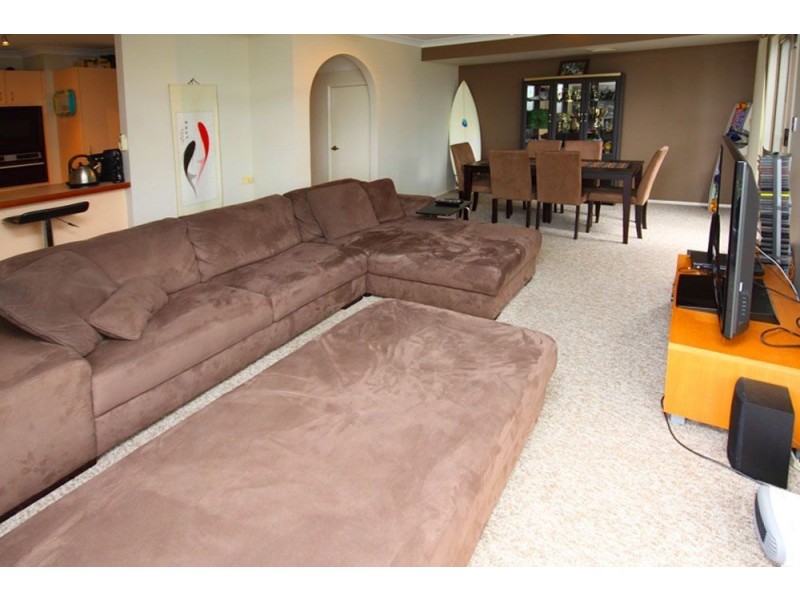 40/601 Pine Ridge Rd, Biggera Waters QLD 4216