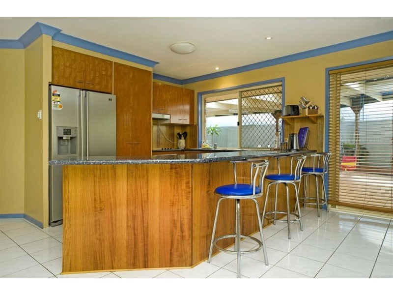 12 Plimsoll Place, Helensvale QLD 4212