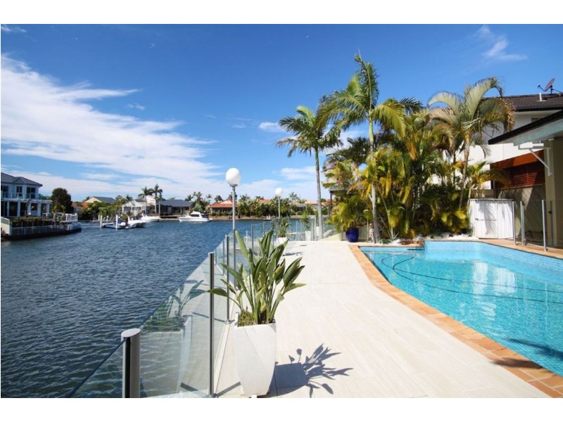 161 Pebble Beach Drive, Runaway Bay QLD 4216