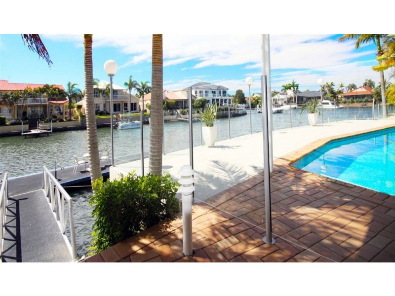 161 Pebble Beach Drive, Runaway Bay QLD 4216