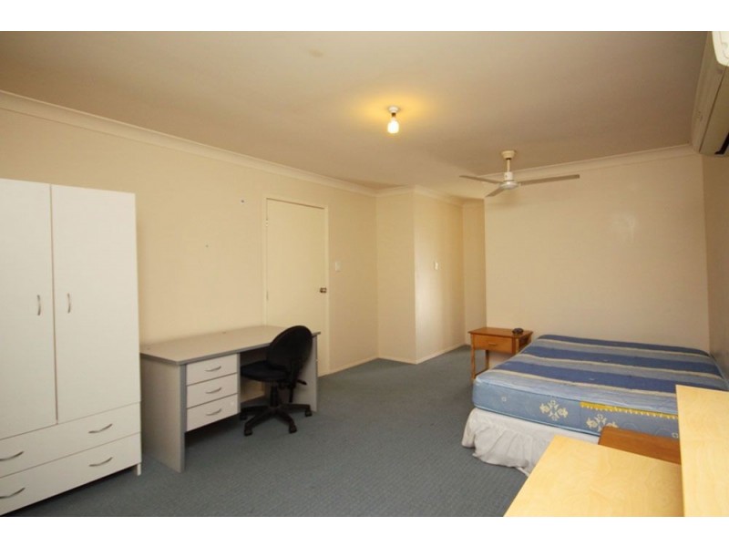 21 Forest Hills Ct, Parkwood QLD 4214