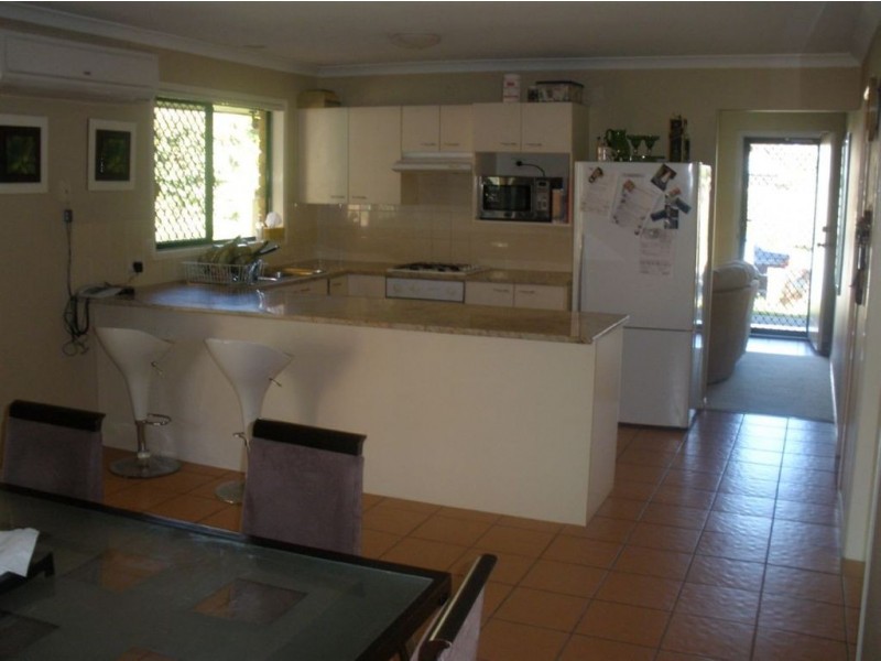 14 Bernini, Coombabah QLD 4216