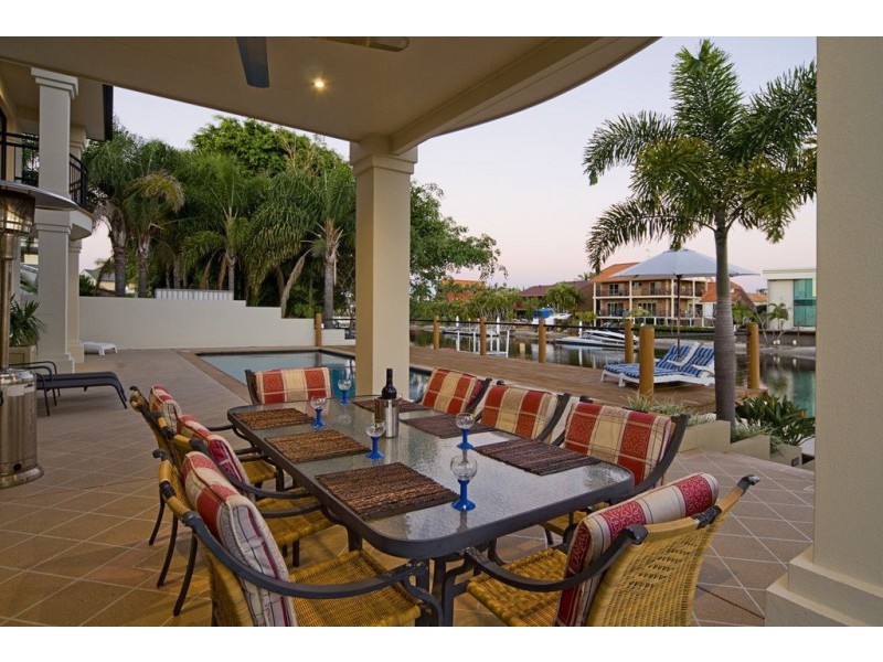 12 Van Diemen Place, Runaway Bay QLD 4216