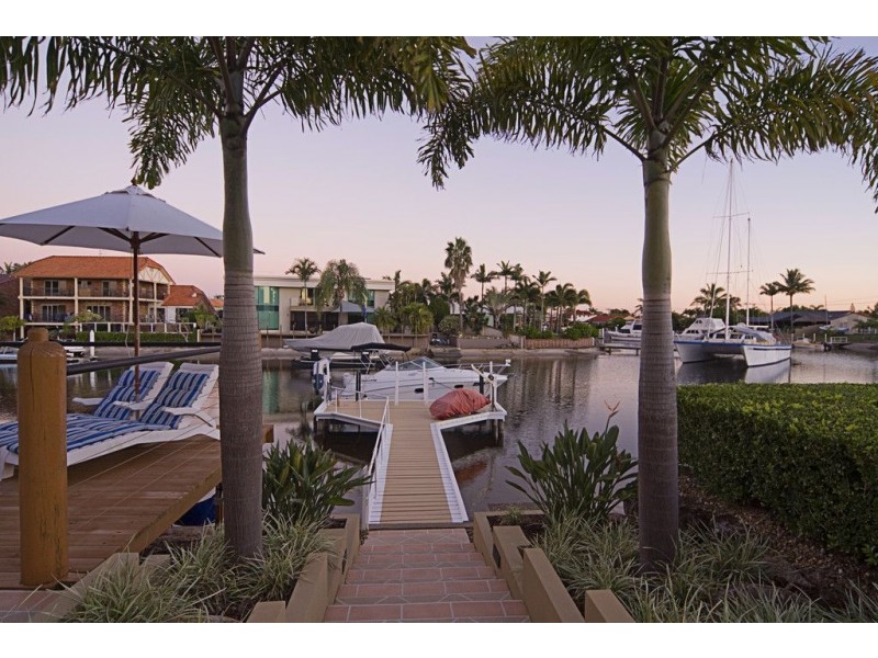 12 Van Diemen Place, Runaway Bay QLD 4216