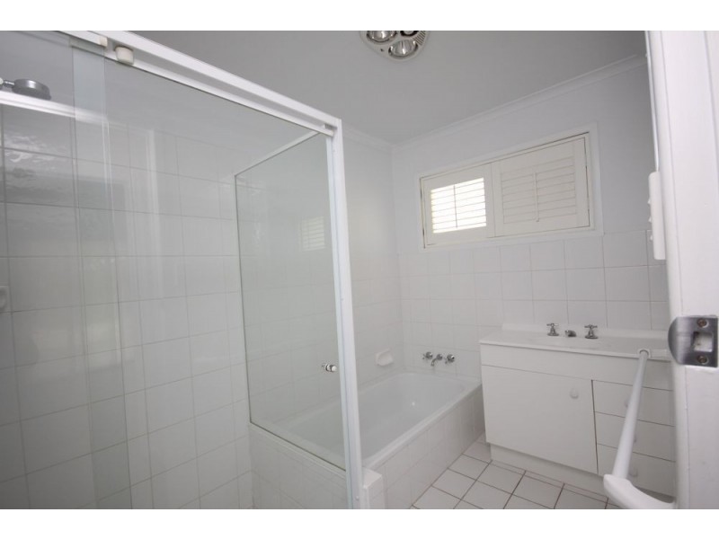 14 Deagon, Runaway Bay QLD 4216