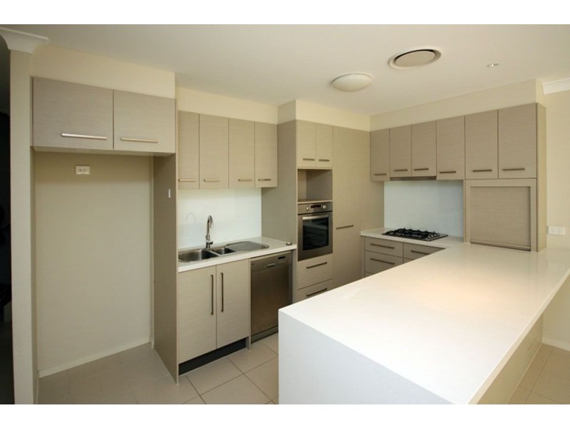 82b Compass Drive, Biggera Waters QLD 4216