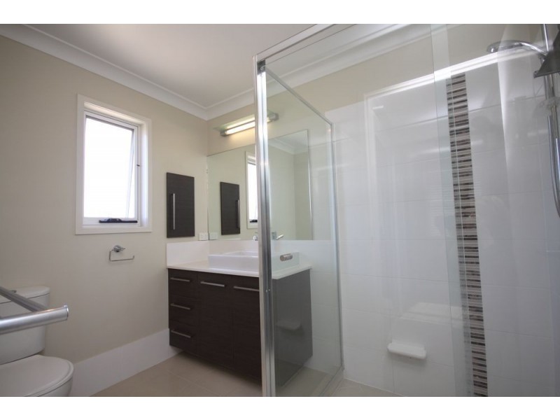 82b Compass Drive, Biggera Waters QLD 4216