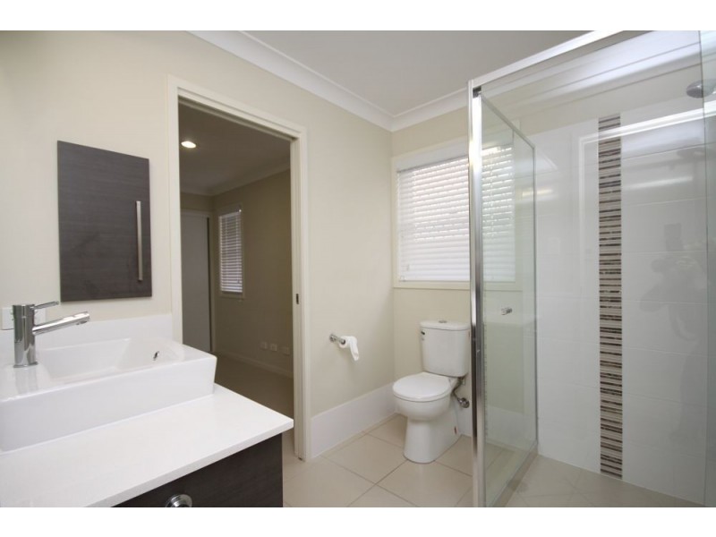 82b Compass Drive, Biggera Waters QLD 4216
