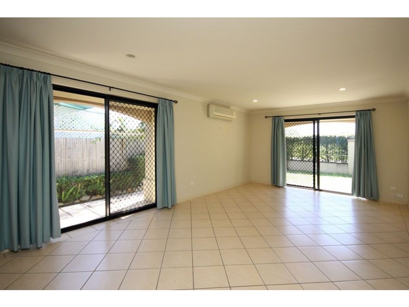1/68 Broad Street, Labrador QLD 4215