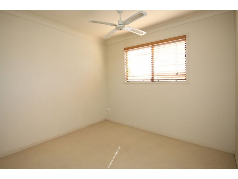 1/68 Broad Street, Labrador QLD 4215