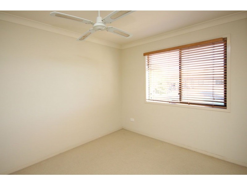 1/68 Broad Street, Labrador QLD 4215