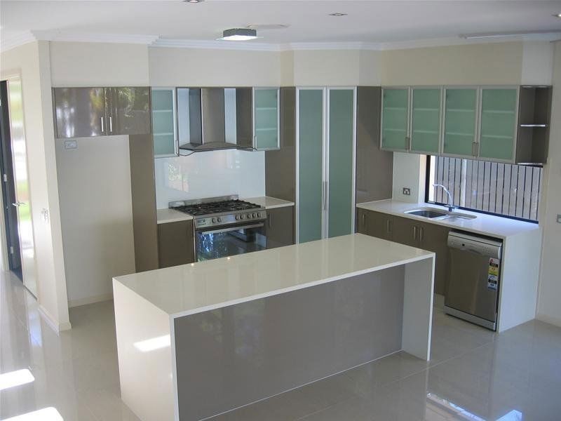 10 Kapala, Southport QLD 4215