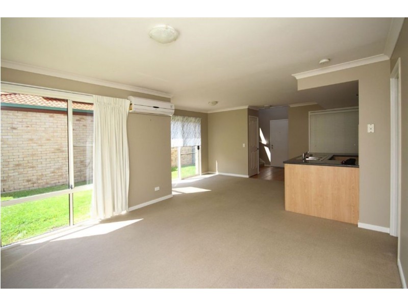 9/394 Pine Ridge Rd, Coombabah QLD 4216