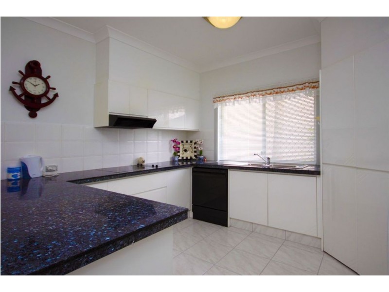 28 Sundance Way, Runaway Bay QLD 4216