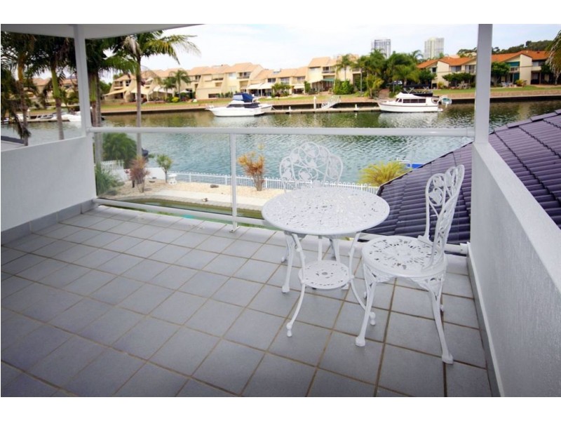 28 Sundance Way, Runaway Bay QLD 4216