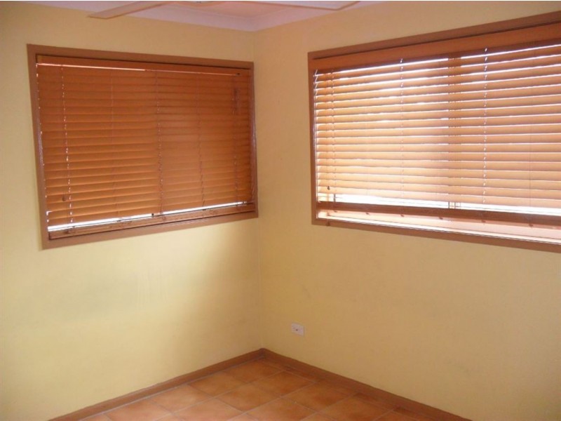 2/394 Pine Ridge, Coombabah QLD 4216