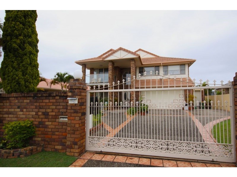 92 Sundance Way, Runaway Bay QLD 4216