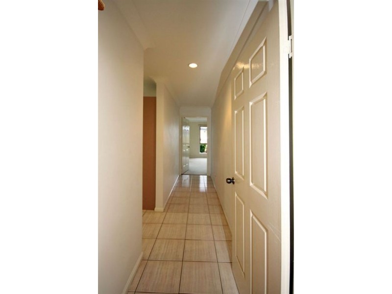 92 Sundance Way, Runaway Bay QLD 4216