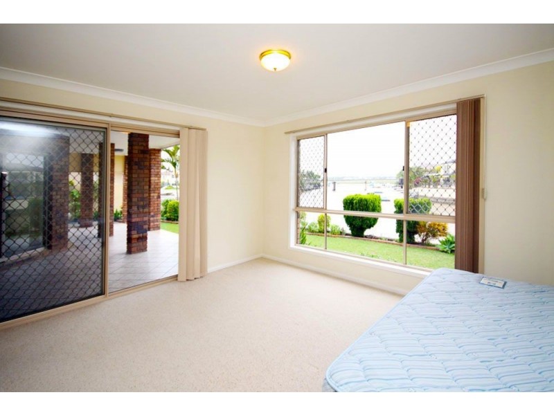 92 Sundance Way, Runaway Bay QLD 4216