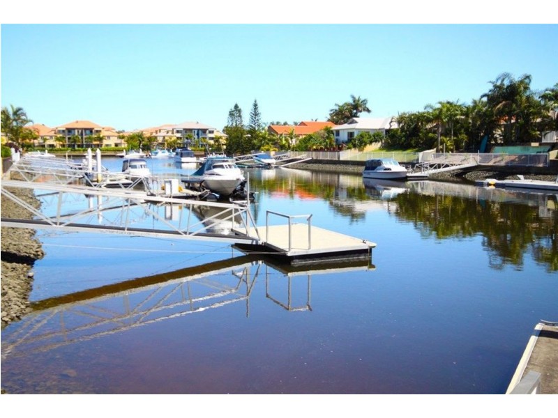 4 Grand Canal Way, Runaway Bay QLD 4216