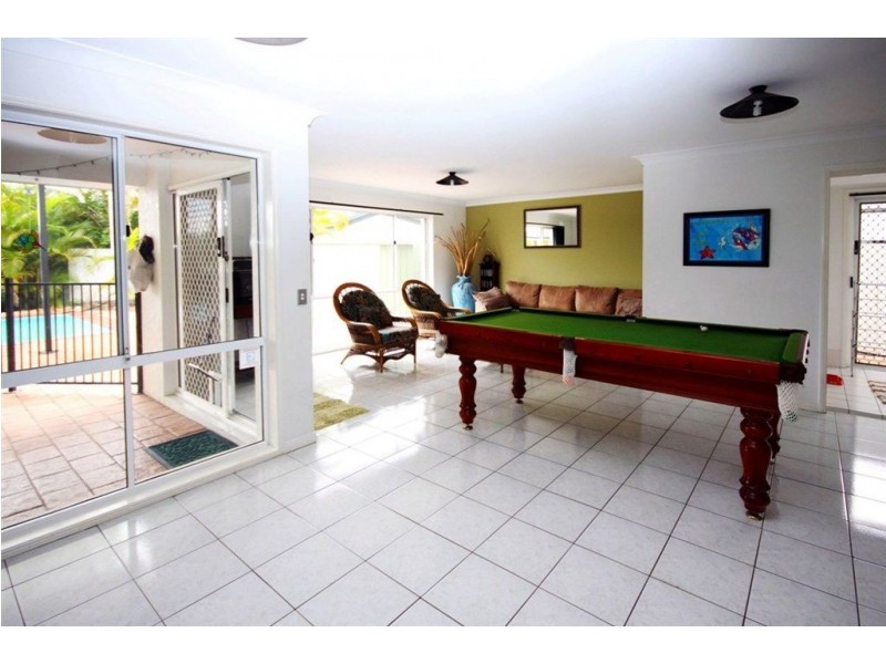 4 Grand Canal Way, Runaway Bay QLD 4216