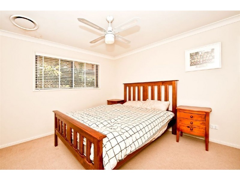 1/13 Vaggelas Crescent, Biggera Waters QLD 4216