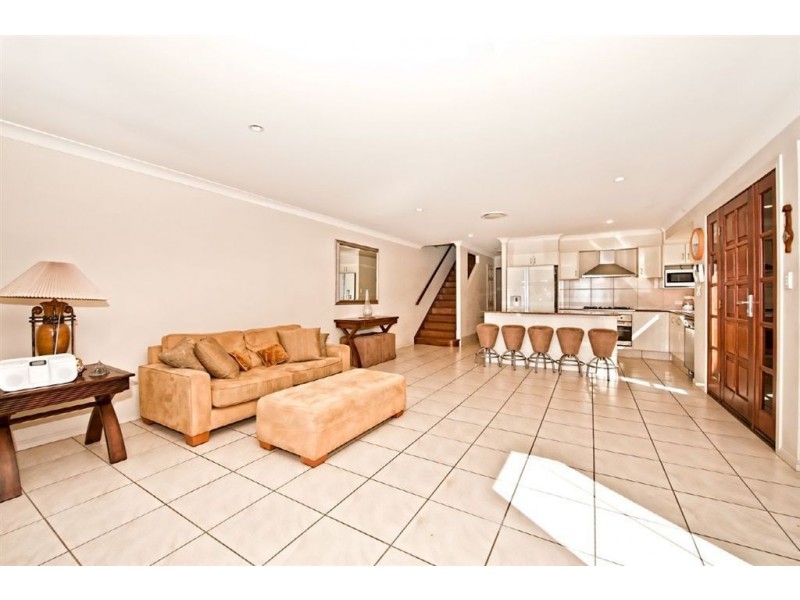 1/13 Vaggelas, Biggera Waters QLD 4216