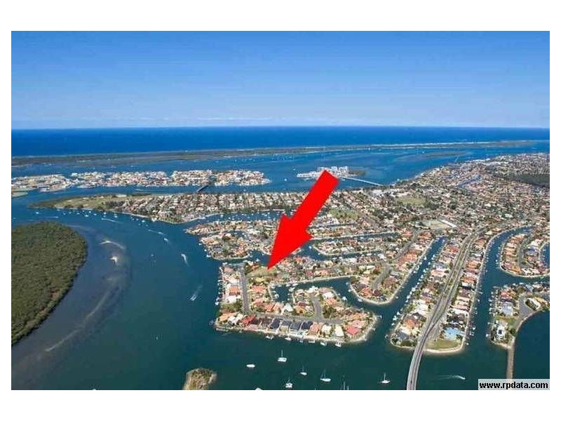 55 O’Grady Drive, Paradise Point QLD 4216
