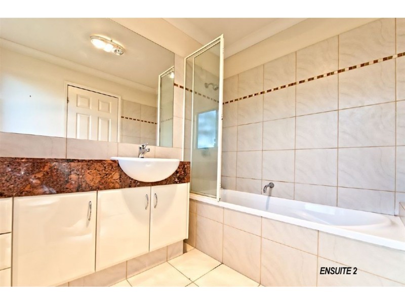 1/13 Vaggelas Crescent, Biggera Waters QLD 4216