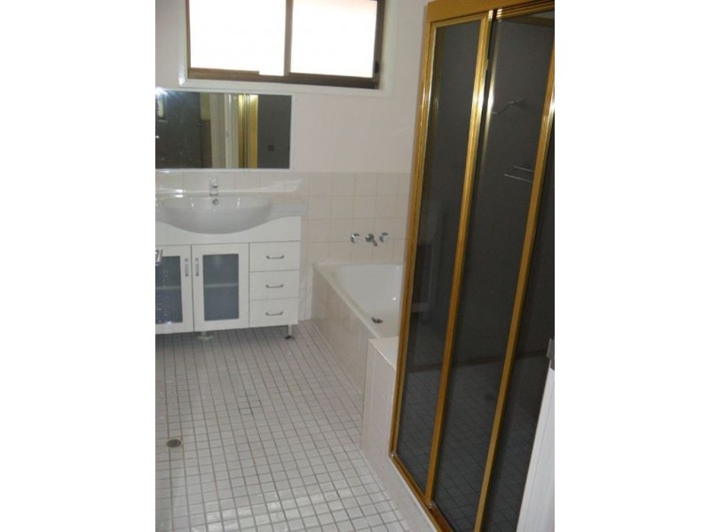 2/34 Bruce, Paradise Point QLD 4216