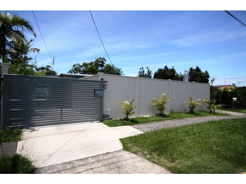 37 Mungera, Runaway Bay QLD 4216