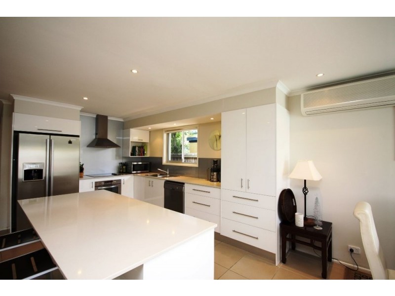 37 Mungera, Runaway Bay QLD 4216