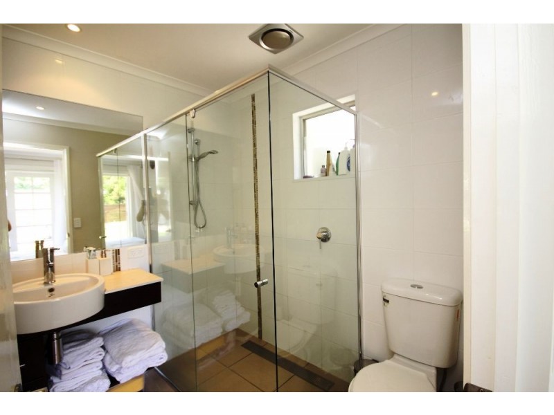 37 Mungera, Runaway Bay QLD 4216