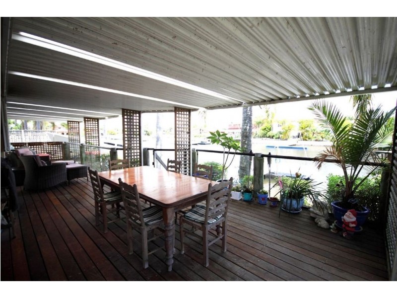 11 Columbus, Runaway Bay QLD 4216