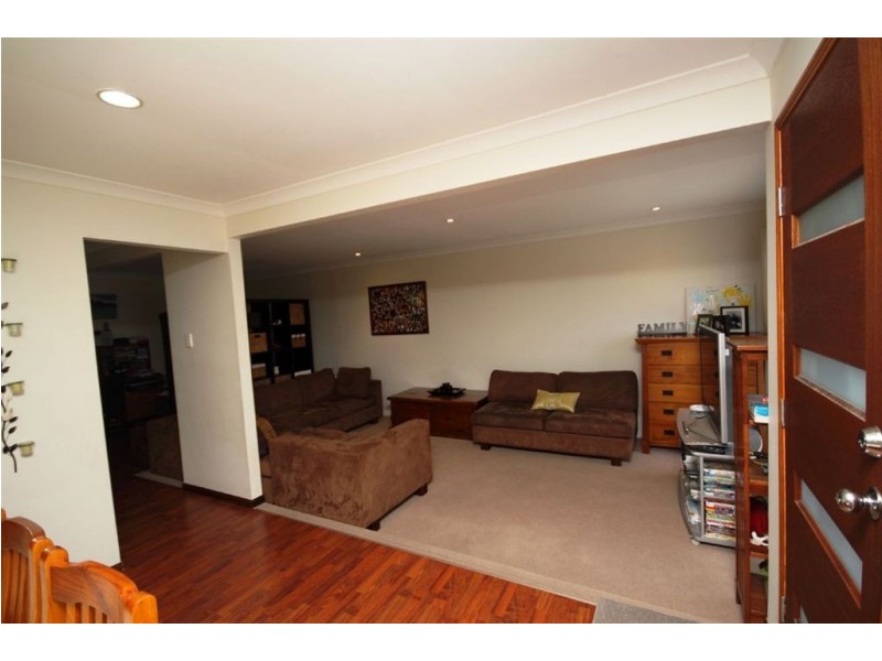 14 Matisse Court, Coombabah QLD 4216